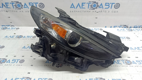 Mazda 3 19-23 right front headlight assembly, xenon, sand, varnish peeling off