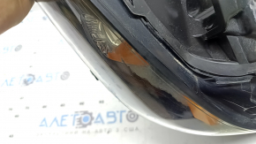 Mazda 3 19-23 right front headlight assembly, xenon, sand, varnish peeling off