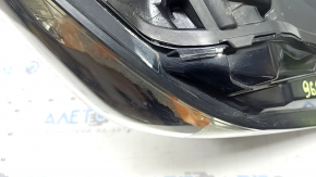Mazda 3 19-23 right front headlight assembly, xenon, sand, varnish peeling off