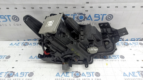 Mazda 3 19-23 xenon front left headlight assembly, needs polishing, varnish peeling off