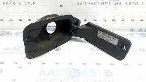 The fuel filler flap housing of the Audi A4 B9 17-25 has a broken mount.