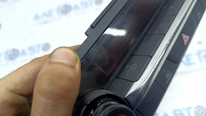 Mazda 3 19-21 Auto climate control, scratches on the screen