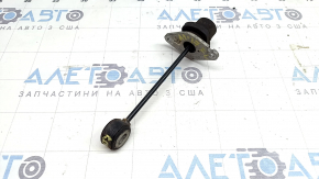 The left engine mount for an Audi A4 B9 17-25 2.0T is rusty and has microcracks.