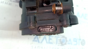 Audi A4 B9 17-25 2.0T thermostat housing missing bolt, broken bolt, chipped