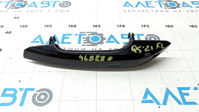 Front left outer door handle assembly for Audi Q5 80A 18-24 keyless, with backlight, 4 parts, broken backlight and trim mount, crack in trim
