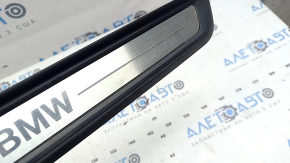 Front left outer door sill trim for BMW 3 G20 19-26, chrome, BMW lettering, scratches