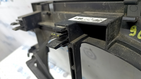 The diffuser radiator shroud is bare for Toyota Prius 50 16-22, the fasteners are broken.