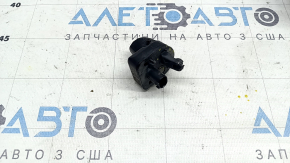 The right door sill light module of a BMW 3 G20 19-26 has a broken mount.