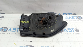 The right inner tailgate light of a Ford Escape MK4 23-26 has a melted housing and connection plug.