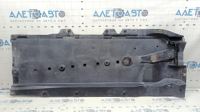 Mazda 3 19-26 front right underbody protection crack