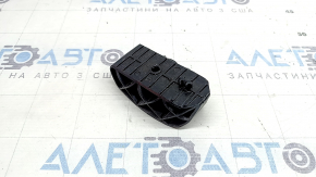 The bump stop of the fang of the lower reinforcement of the front bumper, right BMW 3 G20 19-26, is dented.