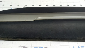 Lower front left door trim for Kia Sportage 23-26, structure with gray molding, X-Line, X-Pro, chips, scuffed