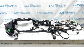 Volvo XC60 22-26 underhood wiring with fuse box and distributor