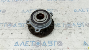 Front left hub Volvo XC60 18-23