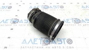 Air duct from the Volvo XC60 22-26 B5, B6 filter first
