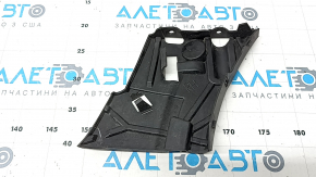 The front bumper mount, right outer, Volvo XC60 18-26, is broken.