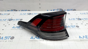 Kia Sportage 23-25 halogen outer fender light, left, scratched