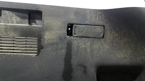 Right arch trim for Kia Sportage 23-26, black, missing hook, melted, scratched, sooty, broken mount