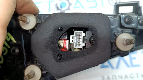 Kia Sportage 23-25 halogen inner tailgate light, right, scratches