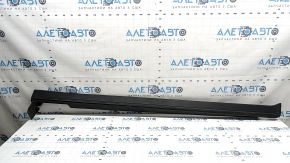 Right threshold for Kia Sportage 23-26, structure with seal and mudguard, worn seal