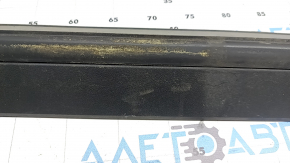 Left threshold for Kia Sportage 23-26, structure with seal and mudguard, worn seal, scratches, cracked mount