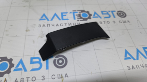 The left outer wing light cover for the Lexus NX200t NX300 NX300h 15-21 has broken fasteners.