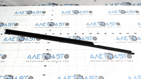 Inner glass seal for the rear right door of a Hyundai Santa Fe 24-26