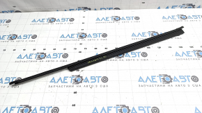 Inner glass seal for the rear left door of a Hyundai Santa Fe 24-26