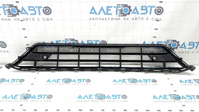 Lower grille of the front bumper Volvo XC60 22-25 for parking sensors and bumper with chrome moldings, structure