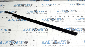 Inner glass seal for the front left door of a Hyundai Santa Fe 24-26