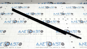 Inner glass seal for the front right door of a Hyundai Santa Fe 24-26