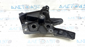 Lower front right fender bracket Volvo XC60 18-26 type 2