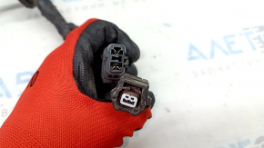Wire for the rear right ABS sensor on a Mitsubishi Outlander 22-26 2.5