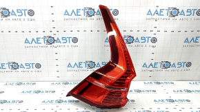 Volvo XC60 18-26 wing outer left light is worn