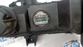 Daytime running light (DRL) central Hyundai Santa Fe 24-26 SE, SEL, chipped