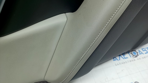 Door trim panel rear left Hyundai Santa Fe 24-26 gray, armrest and insert light gray, molding chrome, bumps, dents, scratches on the molding, scuffed