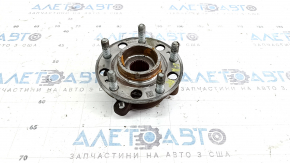 Front right hub Kia Sportage 23-26