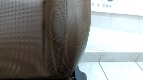 Volvo XC60 22-26 driver's seat with airbag, electric, heated, ventilated, brown Nappa leather with perforation and knee support, wrinkled