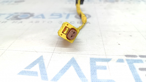 The front left airbag sensor connector for the Hyundai Santa Fe 24-26 is on the TV.