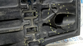 Volvo XC60 18-26 rear right underbody protection cracks, fractures