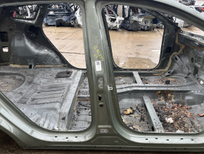 The central right body pillar of the Kia Sportage 23-26 2.5 on the body