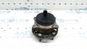 Rear right hub Hyundai Santa Fe 24-26 FWD