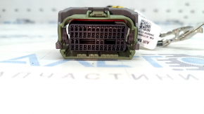 The chip for the SRS airbag computer module of the Hyundai Santa Fe 24-26 is large.
