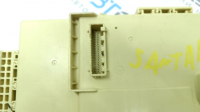 Hyundai Santa Fe 24-26 HEV under-dash fuse box