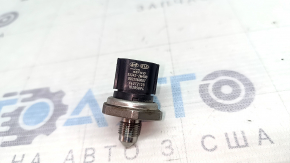 Fuel pressure sensor for Hyundai Santa Fe 24-26 HEV on the fuel rail