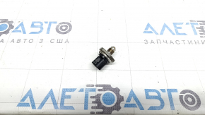 Kia Sportage 23-26 2.5 fuel pressure sensor on the fuel rail