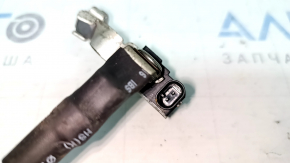 Negative terminal of the Kia Sportage 23-26 2.5 battery with a sensor
