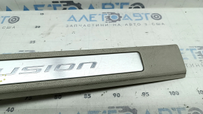 Front right door sill trim for Ford Fusion mk5 17-20, gray, with chrome insert, scratches, dry cleaning, dents and dings