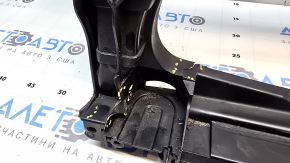 The Audi A4 B8 08-16 radiator panel is cracked 