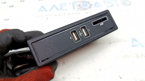 USB HUB, SD Mercedes W213 E 300/400/450/53/63 17-18 scratches